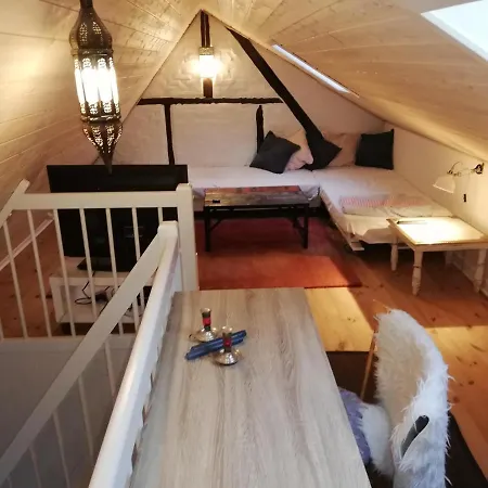 Idyllisk Byhus I Centrum Af Svendborg Oda ve Kahvaltı *